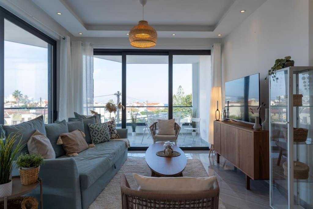 Thalassa 2-Bedroom Apartment In Larnaca Dış mekan fotoğraf