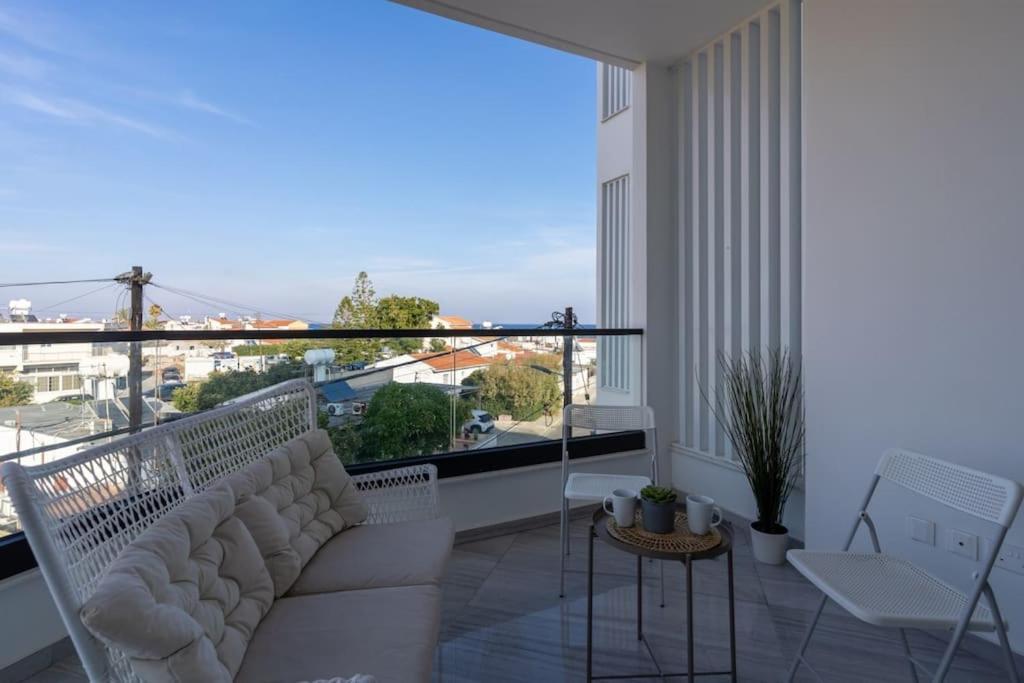 Thalassa 2-Bedroom Apartment In Larnaca Dış mekan fotoğraf