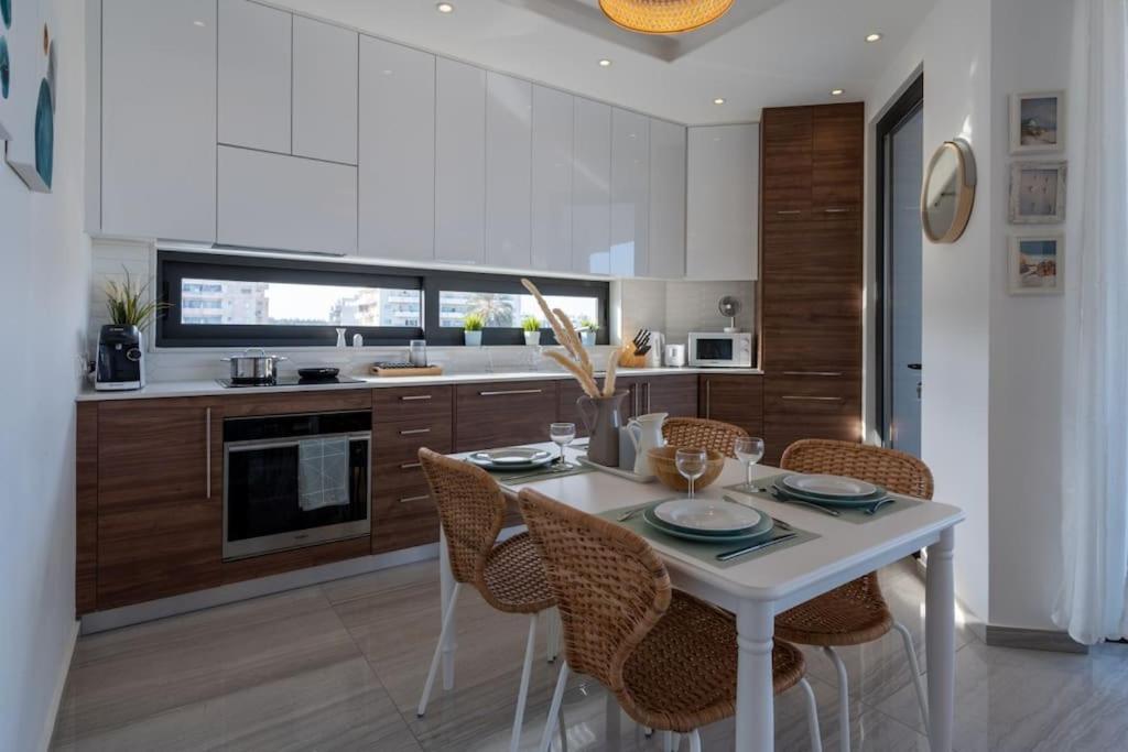 Thalassa 2-Bedroom Apartment In Larnaca Dış mekan fotoğraf